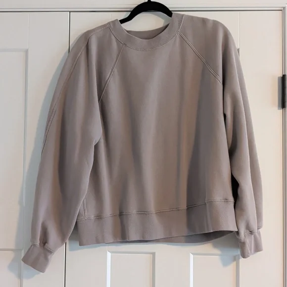 Abercrombie & Fitch Grey Soft Essentials Crew Neck Sweatshirt - Picture 1 of 3